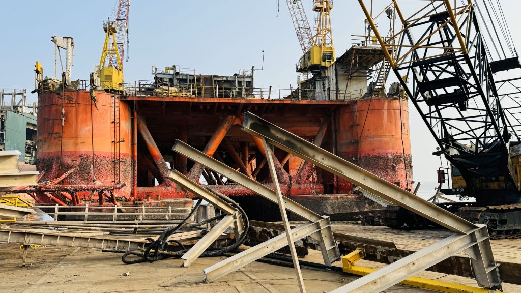 910点を超える船の墓場 写真のストックフォト、写真、そしてロイヤリティフリーの画像 -