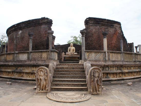スリランカ 世界遺産 仏教の聖地アヌラーダプラ その1』アヌラダプーラ