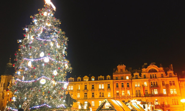 チェコの首都プラハのクリスマスマーケットdoTERRA 東京都世田谷区ライフスタイルコーディネーター・ドテラWA会員紹介販売サロン