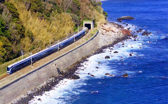 特急「踊り子」おすすめ座席・車窓を紹介！JREメディア