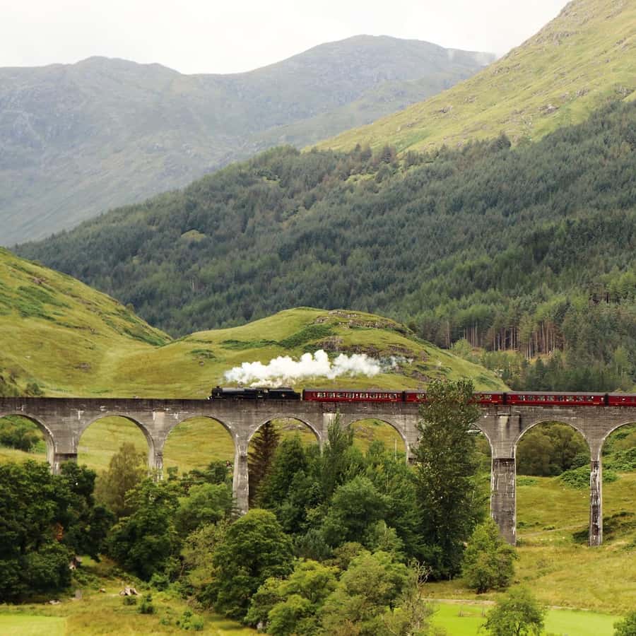 エディンバラ発：グレンフィナン高架橋とハイランドの日帰り旅行GetYourGuide