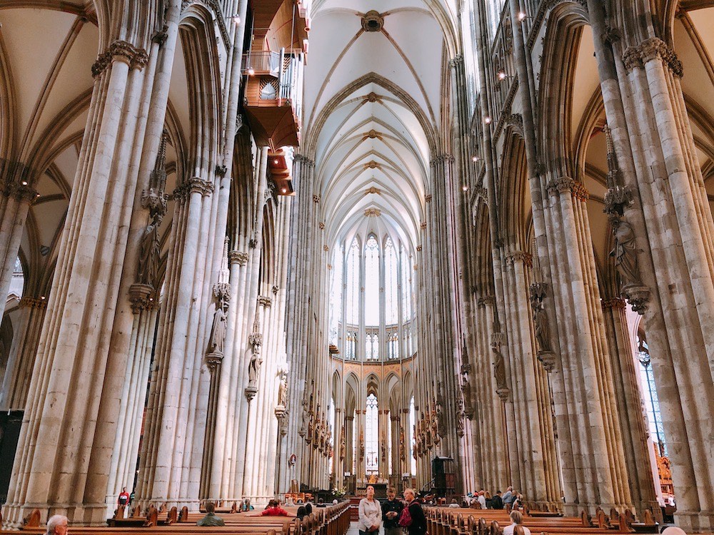 ドイツ「ケルン大聖堂」魅力あふれる世界遺産の見どころと歩き方地球の歩き方