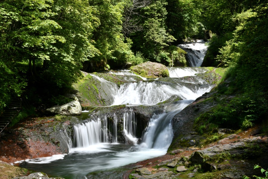 おしどり隠しの滝GANREF
