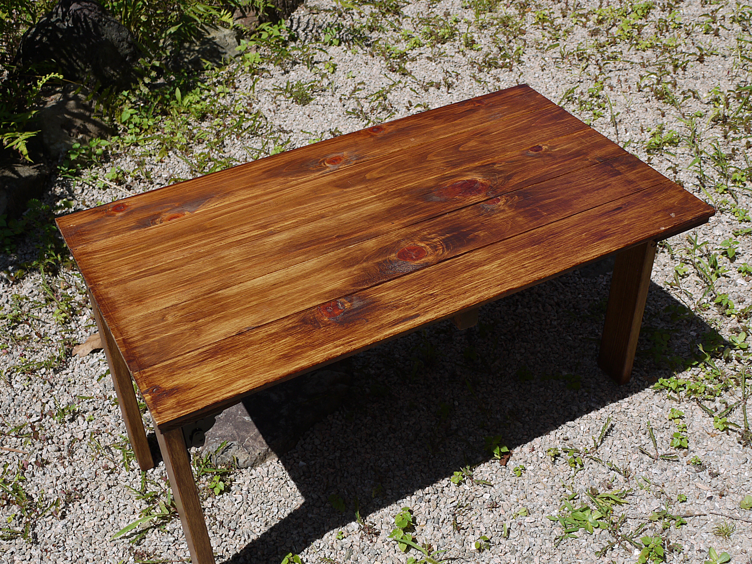 ダイソーのコンパクトテーブル改造。ロールトップ天板と両サイド小物収納ポケット付きで完璧に。ぴらめこのDIY