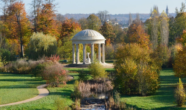 パリのマリー・アントワネットの邸宅とトリアノン宮殿への入場Klook