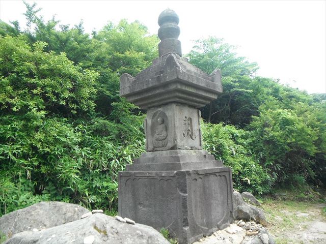 石仏群と歴史館 の周辺スポット・アクセス・口コミ - Prism Japan