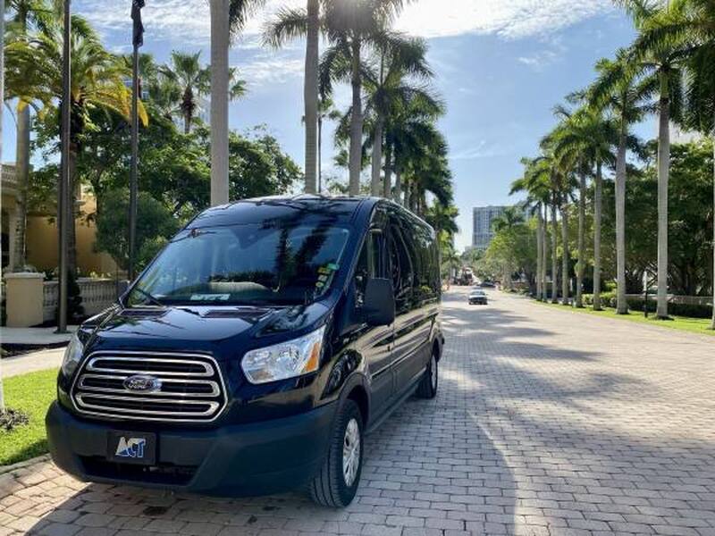 ポートカナベラルからオーランド空港MCOとホテルのプライベート送迎