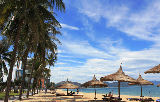 ニャチャン：国内最大の観覧車、ビンパールランドに誕生観光- VIETJOベトナムニュース