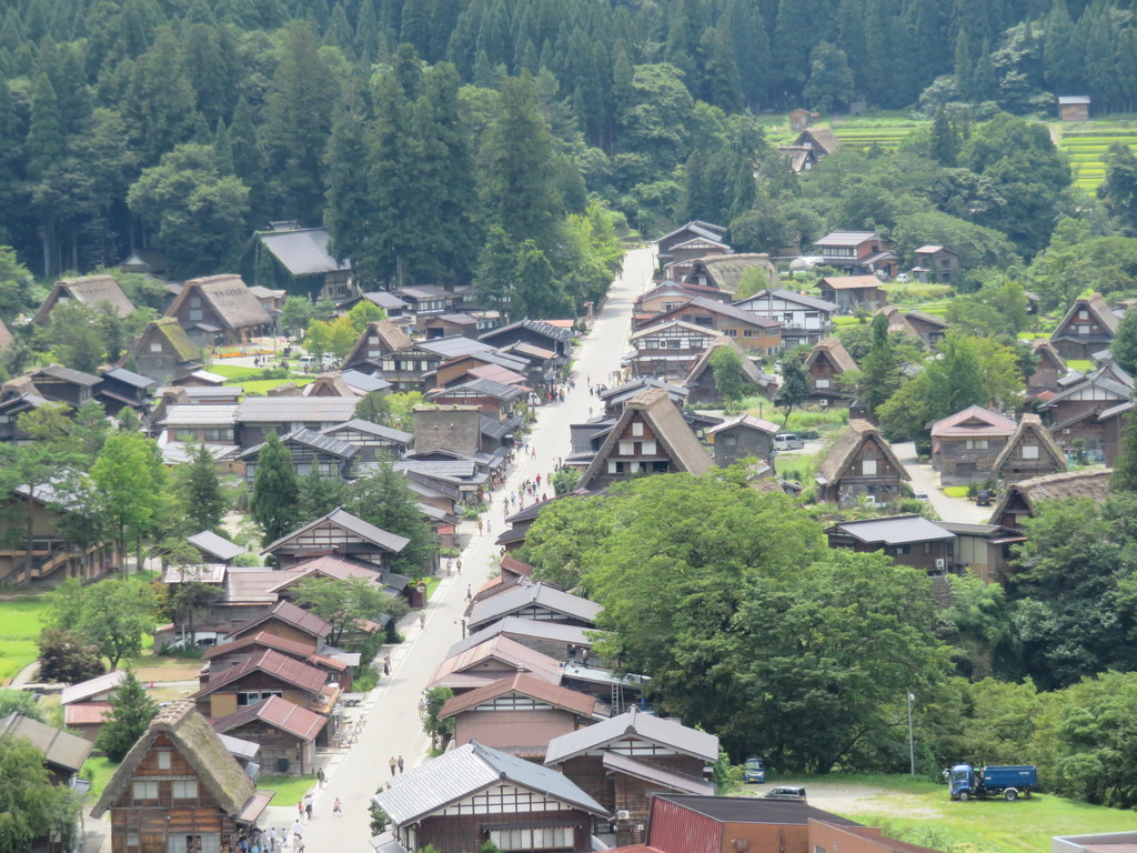 白川郷・五箇山の合掌造り集落』せっかく行くなら両方見たい！2つの世界遺産をバスでめぐるモデルコース東海 富山・岐阜・石川・金沢おすすめ旅行プラン・モデルコースならオリオンツア