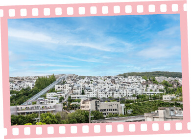 西宮市「西宮名塩ニュータウン」に、バブル建築の面影と住宅街らしからぬ景色を見た。こべかつ