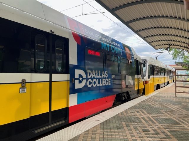 ダラス・フォートワース国際空港のレンタカー ¥4,593 1日〜 - KAYAK