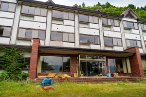 心霊番組 口を揃えた で公開された茨城県○○別荘ホテルArchive of Horror