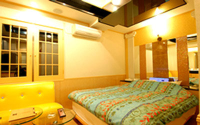 ハイビスカス戸田ラブコレ&ホテルズホテル＆ラブホテル情報サイト。レジャー施設の近隣ラブホ検索。カップルで遊びに行こうよ。