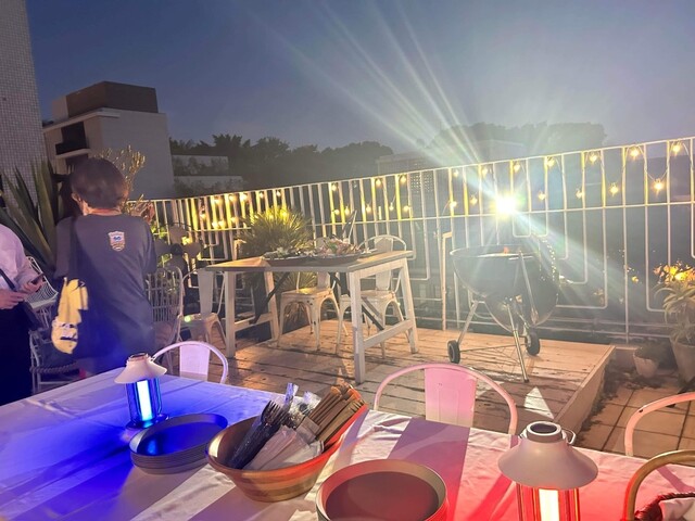 Vol.06 潜入！ お料理好きが集まるルーフバルコニー・パーティー週末バルコニー探訪クレガーレ 積水化学のバルコニー タイルで楽しむマンションライフ