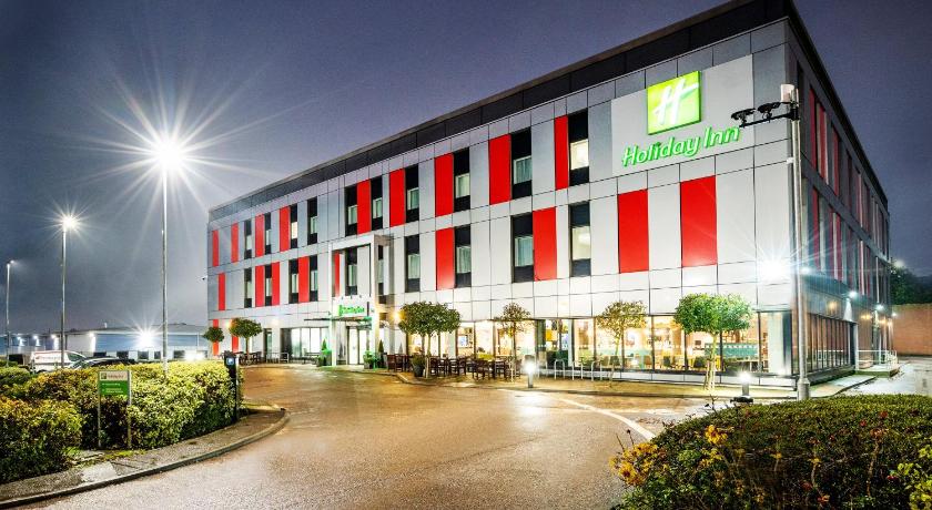 2025年最新 ロンドン・ルートン空港を徹底解説！アクセスからターミナル、ラウンジまでNEWT ニュート