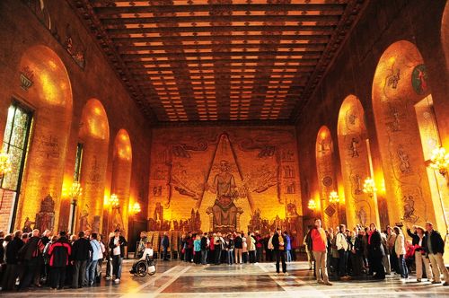 夏限定！イチオシのストックホルム絶景スポット市庁舎タワーから360度市内を見渡す地球の歩き方