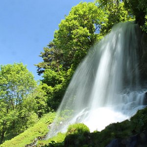 奥蓼科 おしどり隠しの滝・御射鹿池アクセス・営業時間・料金情報 - じゃらんnet