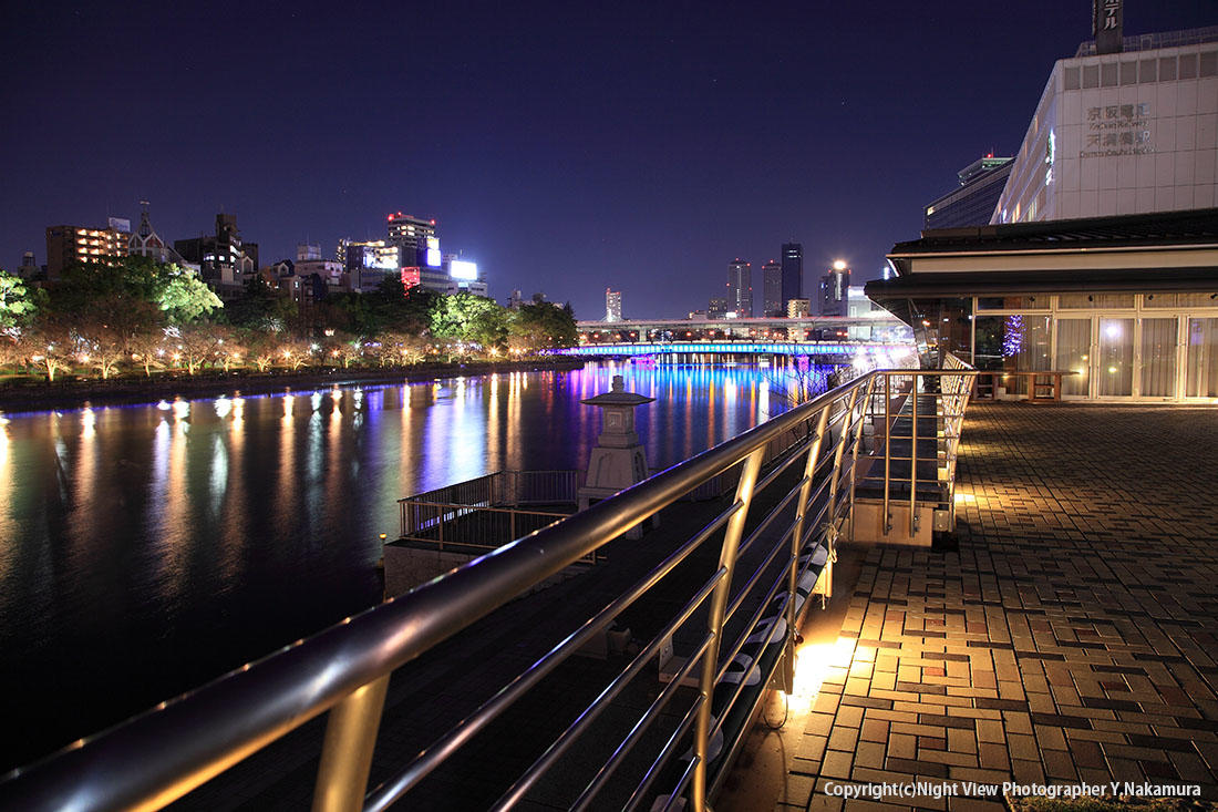ふらっと立ち寄る水辺時間『川の駅はちけんや』天満橋、もう一つの駅