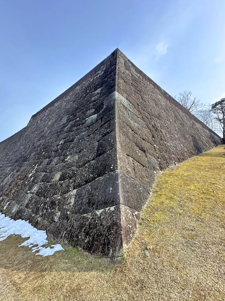 仙台城本丸大広間遺構表示の写真素材FYI01763555ストックフォトの Qlean Market キュリンマーケット