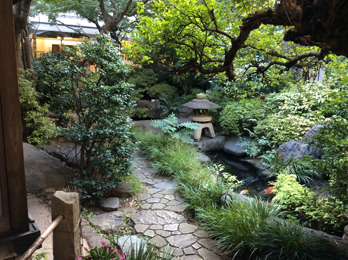 水月ホテル鴎外荘、営業再開を記念して 森鴎外旧宅 東京の庭園 造形礼賛