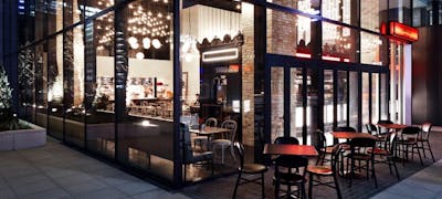 東京のど真ん中でウットリ丸の内の駅舎ビュー席があるお店5選 - メシ通ホットペッパーグルメ