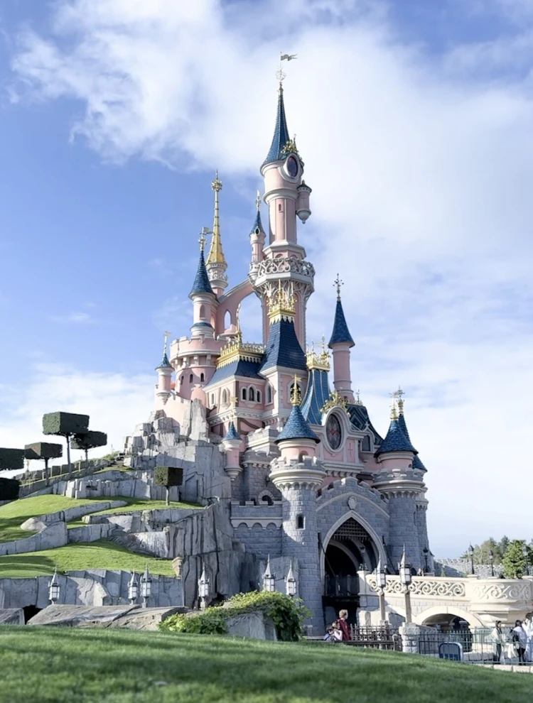 フランスの世界遺産「モン・サン・ミッシェルとその湾」。歴史と観光ポイントを解説 OnTrip JAL