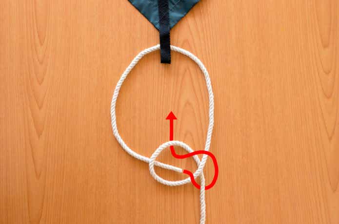 もやい結びの結び方！キャンプで テントやタープを張るときに役立つ Bowline Knot