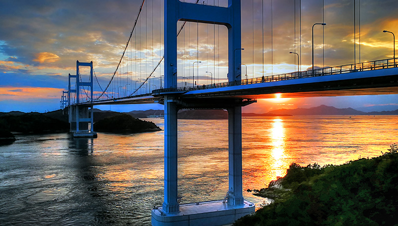 しまなみ海道を代表する来島海峡大橋宮地雄太 みやちゆうた │瀬戸内海大好きな島育ち