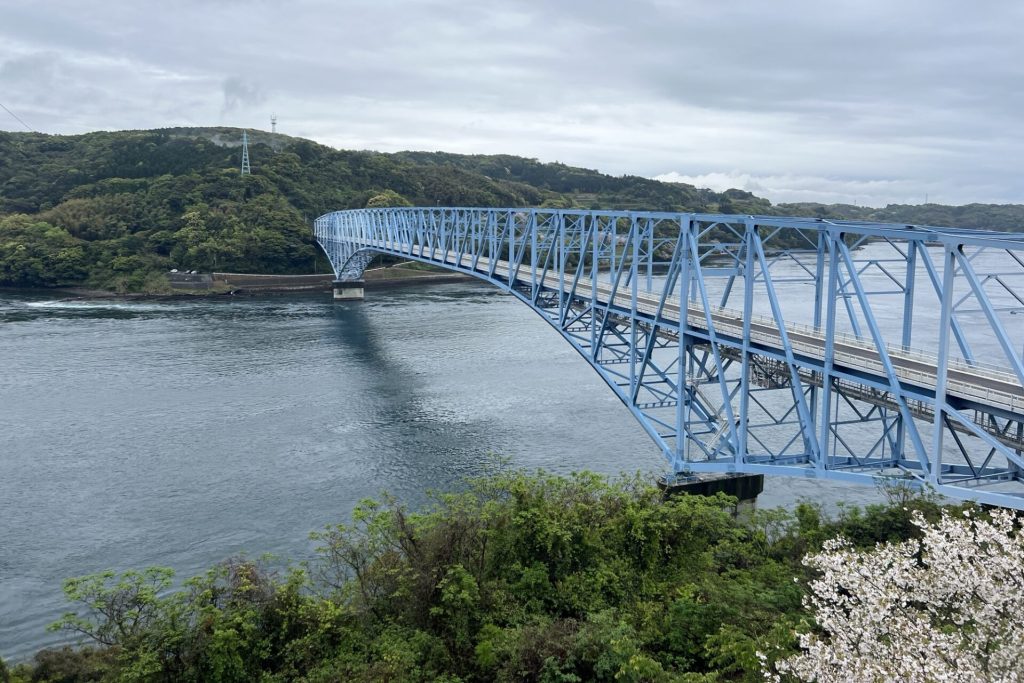 瀬戸大橋を一望できる ナイトクルーズ1時間チケット 淡路島 鳴門海峡の渦潮観光