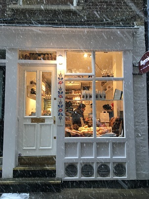 久々に雪が積もったロンドン － 日本と海外の雪だるまの違い London AtoZ英国の最新情報をお届け-チェルシーガーデンズUK