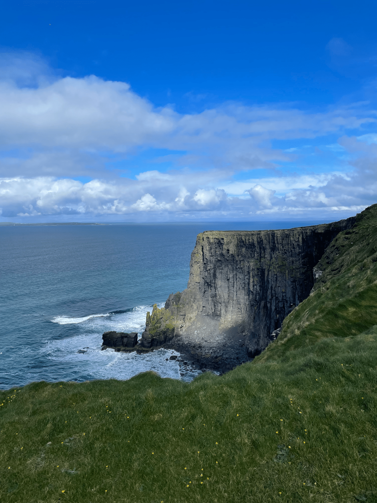 アイルランド、モハーの断崖と海食柱 写真素材2898368- フォトライブラリ