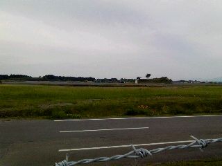 航空自衛隊・新田原基地の夜間訓練 日没後、徐々に暗くなり最後の2枚は500mmのレンズでシャッタースピード は僅か1 10😆