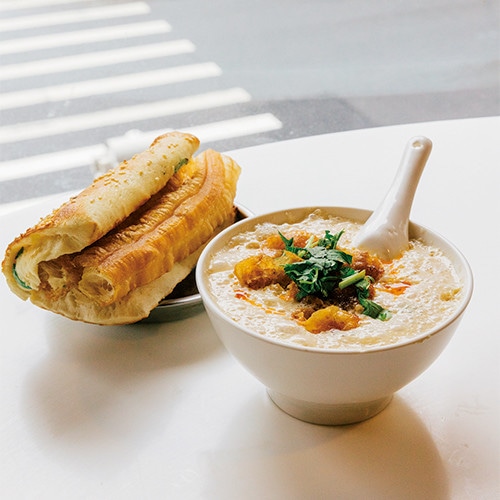 行列でも食べたい！「阜杭豆漿 フーハンドウジャン 」で絶品台湾式朝食を - Expedia