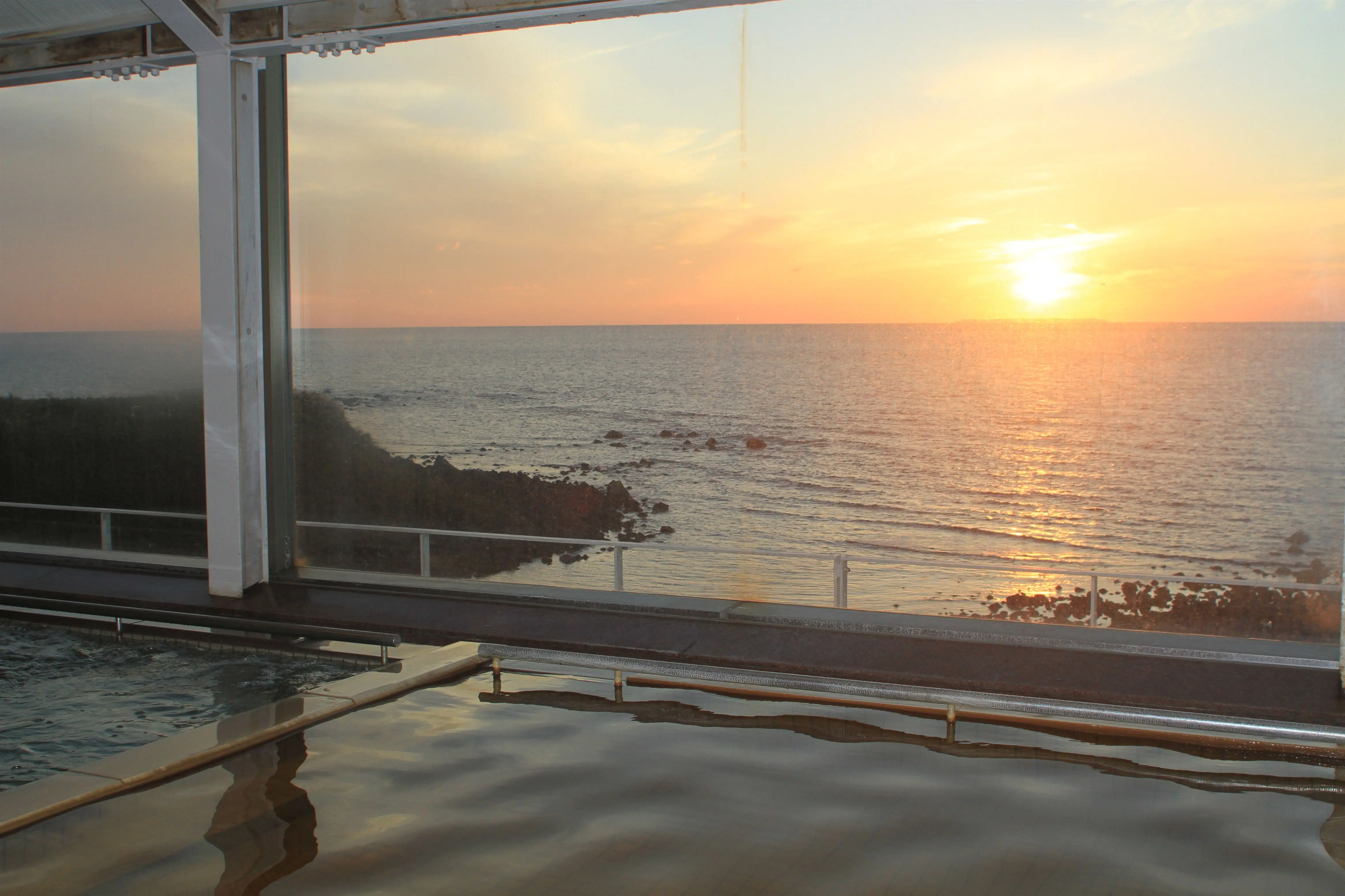 道の駅象潟「ねむの丘」 秋田県にかほ市 東北の観光スポットを探す旅東北 - 東北の観光・旅行情報サイト