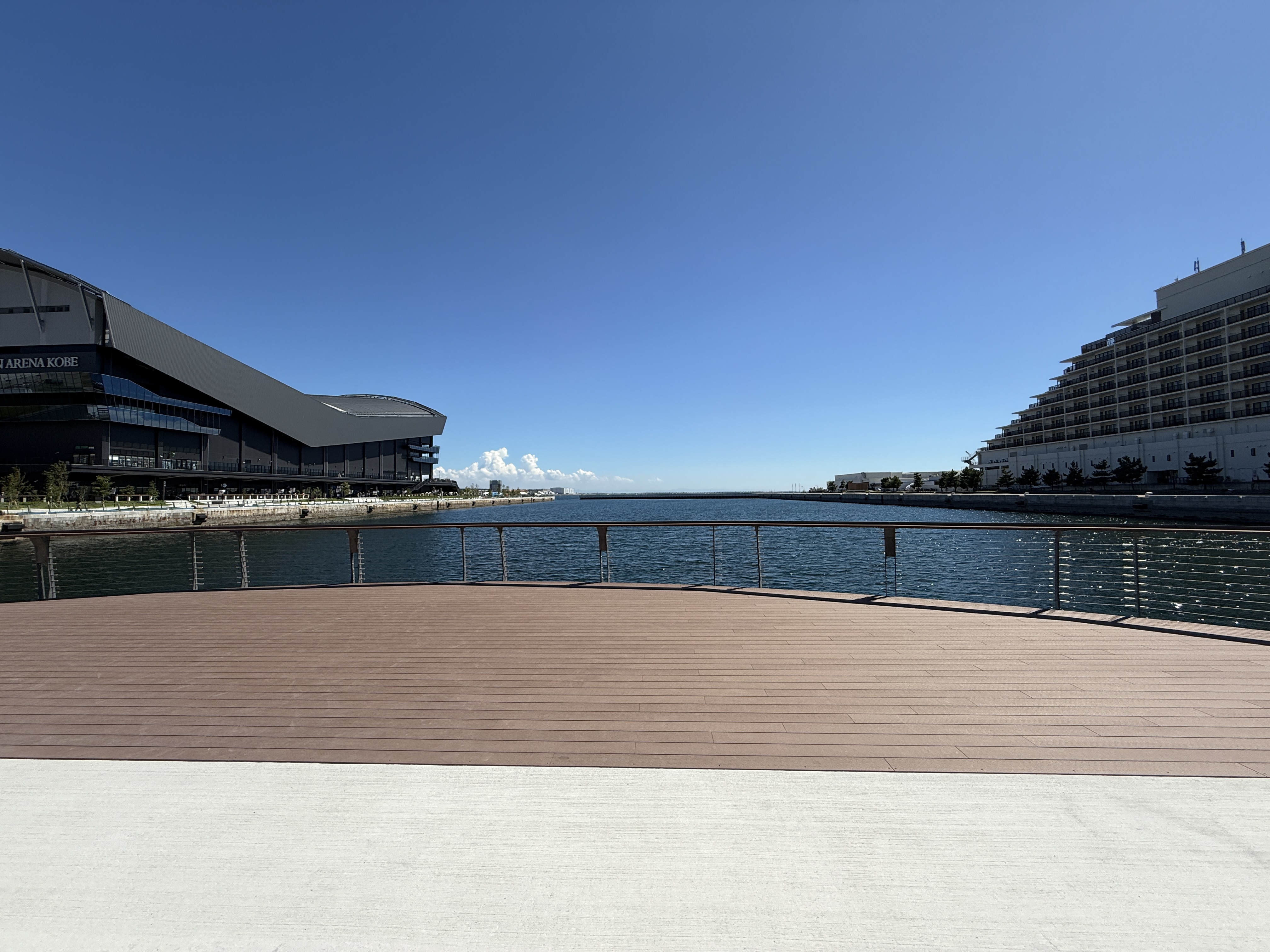 神戸市中央区 神戸ポートタワー横にある中突堤中央ビル南館が解体されていました Best