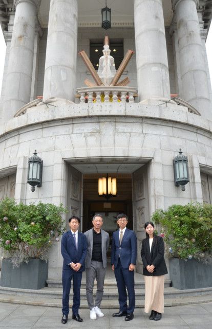 まるで宮殿のような空間で電源&WiFiも使える、横浜のカフェ・オムニバスが素敵ですgoodroom journal