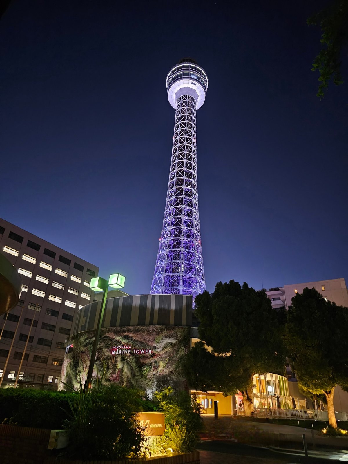 山下公園から大桟橋を散歩！大型客船が入港していなかったが海の景色や夜景が綺麗だった