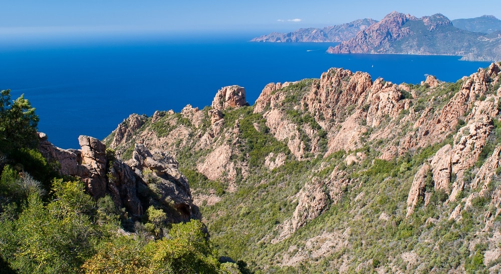 ピアナのカランケ、ジロラータ湾、スカンドーラ自然保護区を含むポルト湾フランス世界遺産オンラインガイド