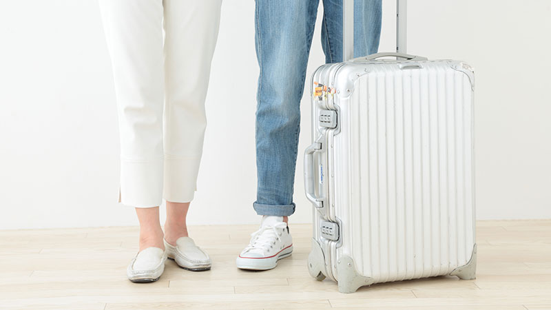 重いスーツケース、ヨーロッパ旅行中に日本や次の周遊地に発送するには？TABIZINE～人生に旅心を～