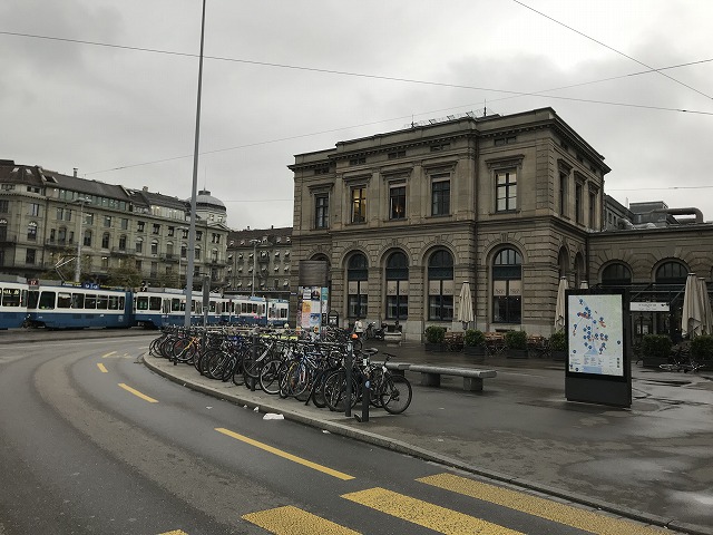 960点を超えるチューリッヒ中央駅のストックフォト、写真、そしてロイヤリティフリーの画像 - iStock