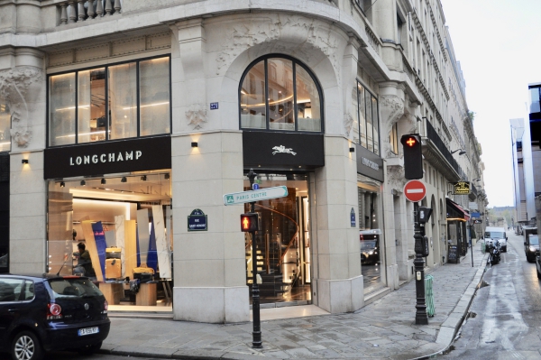 空間デザイン新規プロジェクトパリ視察 – ラデュレ編 –「旅するデザイン会社」エフ・モード