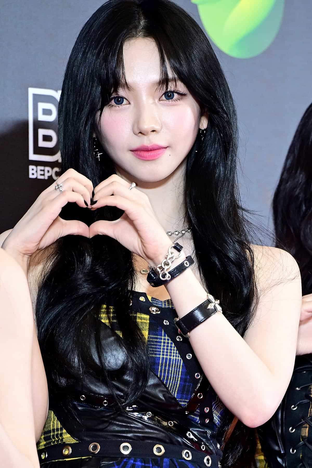 香里奈 - Wikipedia