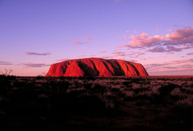 オーストラリア 実はウルルよりも大きい！世界最大の一枚岩 マウントオーガスタス