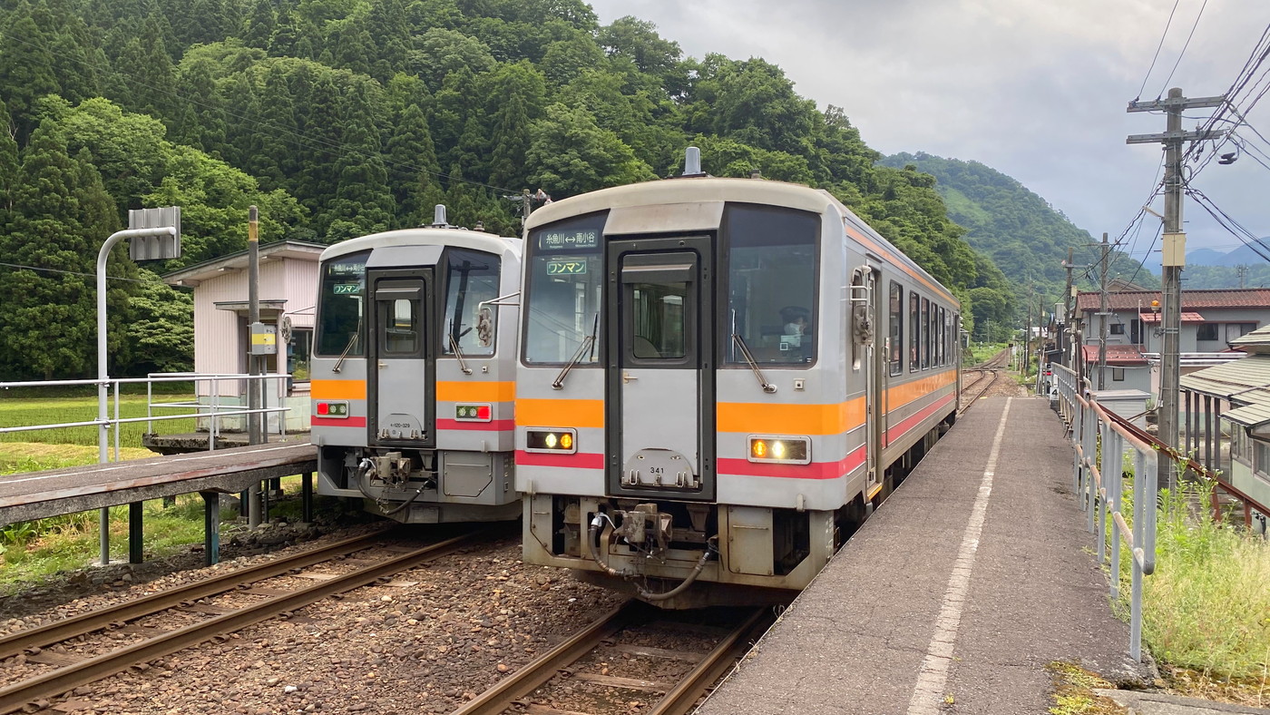 大糸線の存続 地元との議論を開始 南小谷〜糸魚川間 利用者数ピーク時の9割減 JR西日本