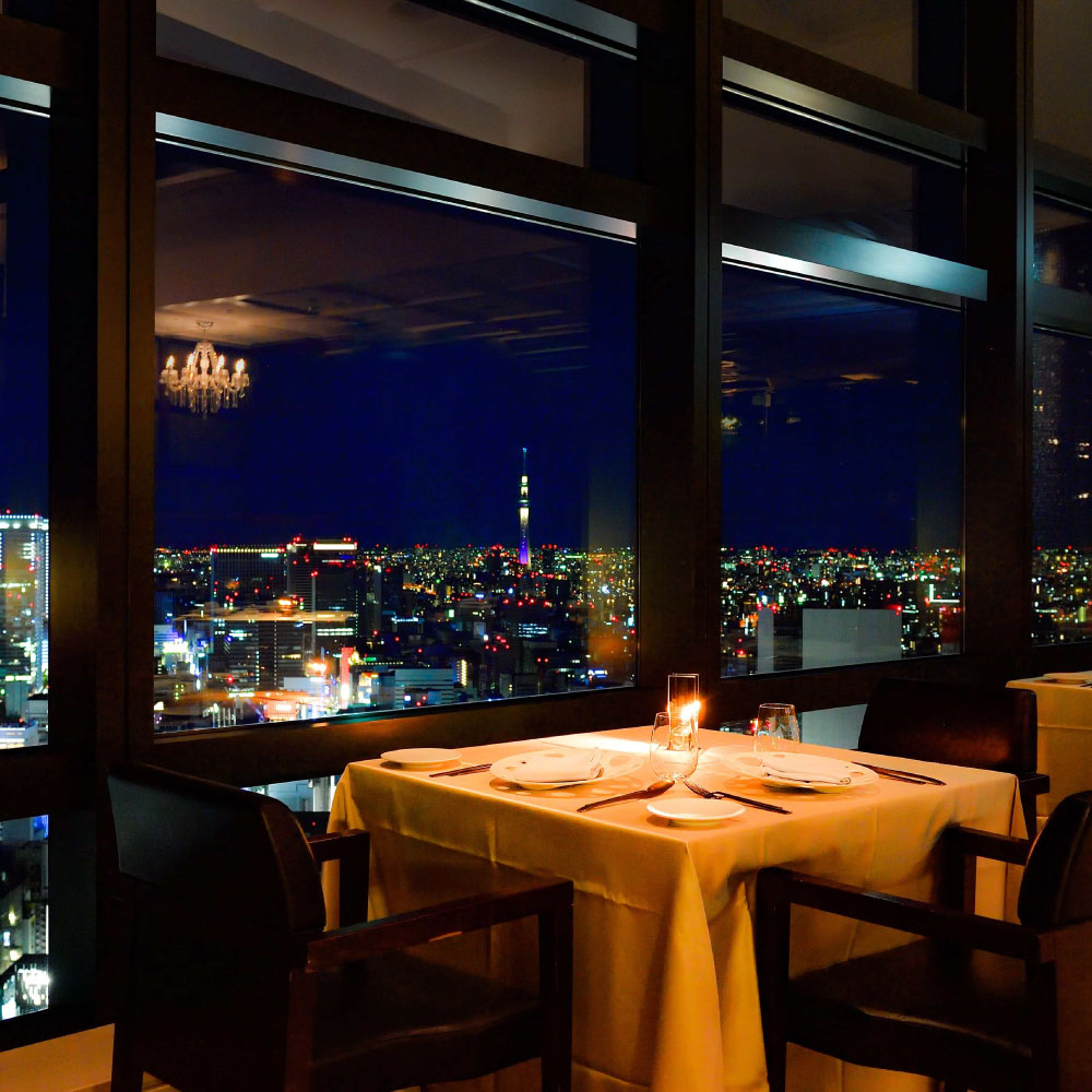 専用車で行くナポリ夜景観光ツアー イタリア人ドライバー- イタリア旅行・ツアーなら専門店ラーナツアーズ