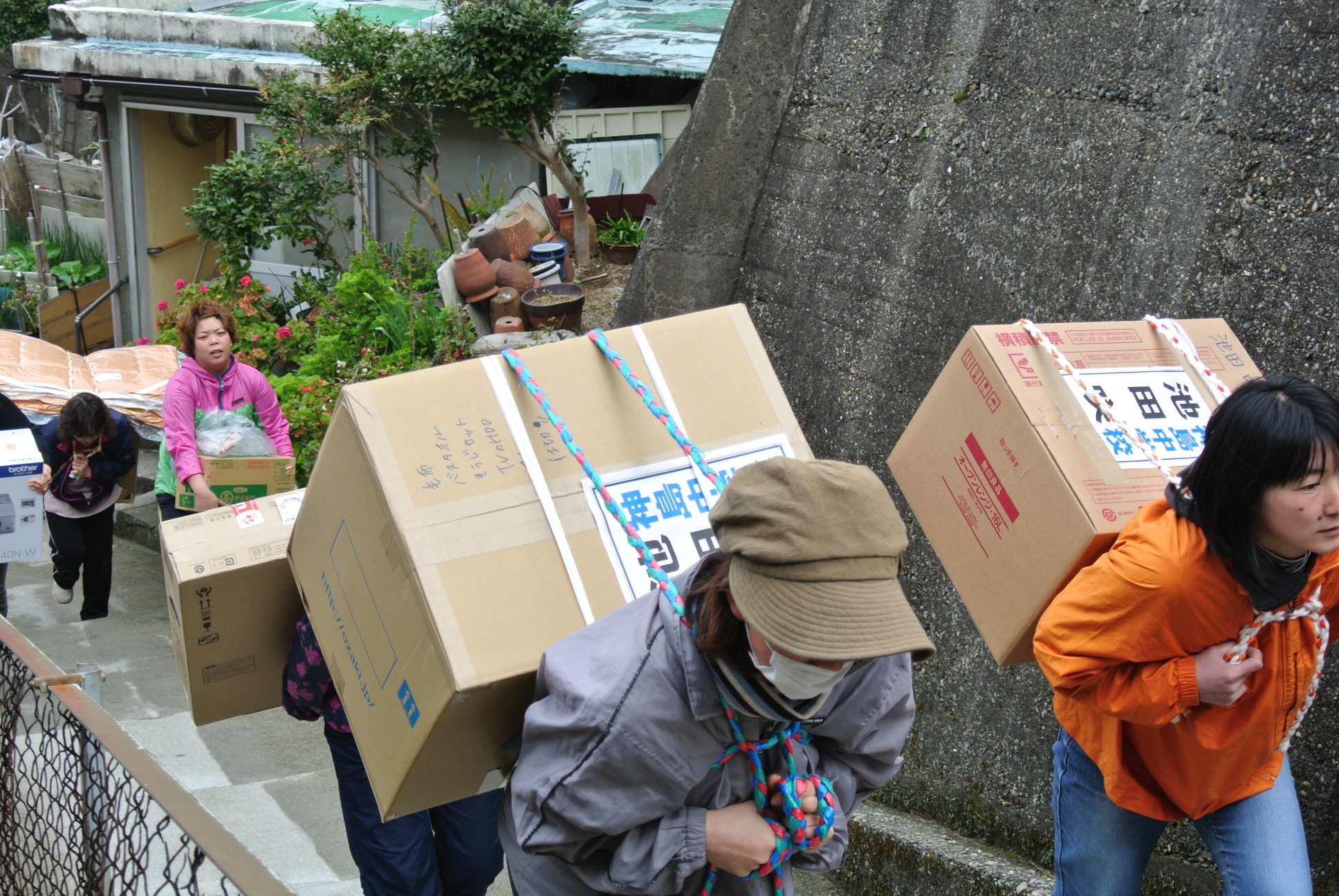 登山や釣りの荷物運びに！「背負子」の便利な使い方＆おすすめ14選YAMA HACK ヤマハック