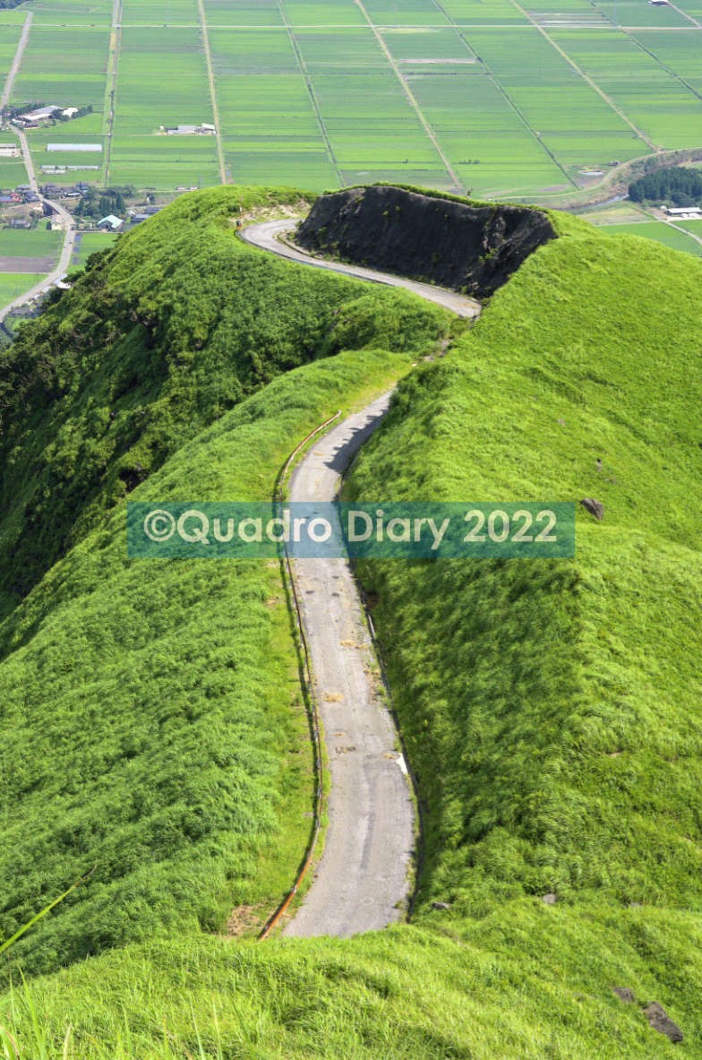 阿蘇のラピュタの道現在位置と魅力 - 社会人の胸キュン恋愛—ヒロの職場恋愛日記！生成AIで彼女を再生思い出復活！その他いろいろな雑記