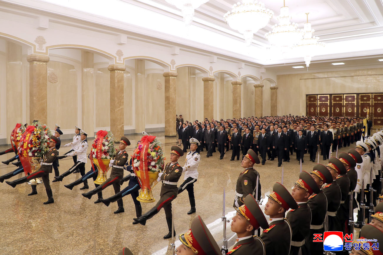 金正恩委員長、労働党創建７５周年の参拝行事に参加せず : 政治•社会