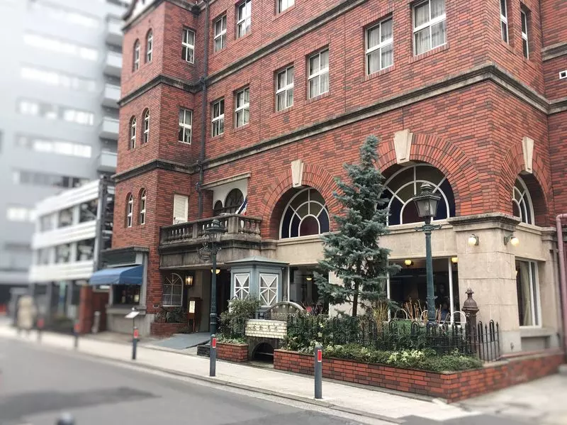 横浜駅西口界隈にひっそりと佇む『横浜珈琲店五番街』は昭和の雰囲気を醸し出すレトロな喫茶店！ポンヌシアタ