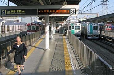 竹田駅 改札階ドアちか